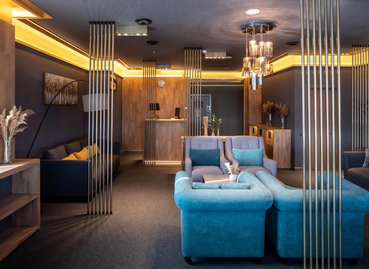 รามาดา อองคอร์ บาย วินด์แฮม คียิฟ Hotel เคียฟ ภายนอก รูปภาพ