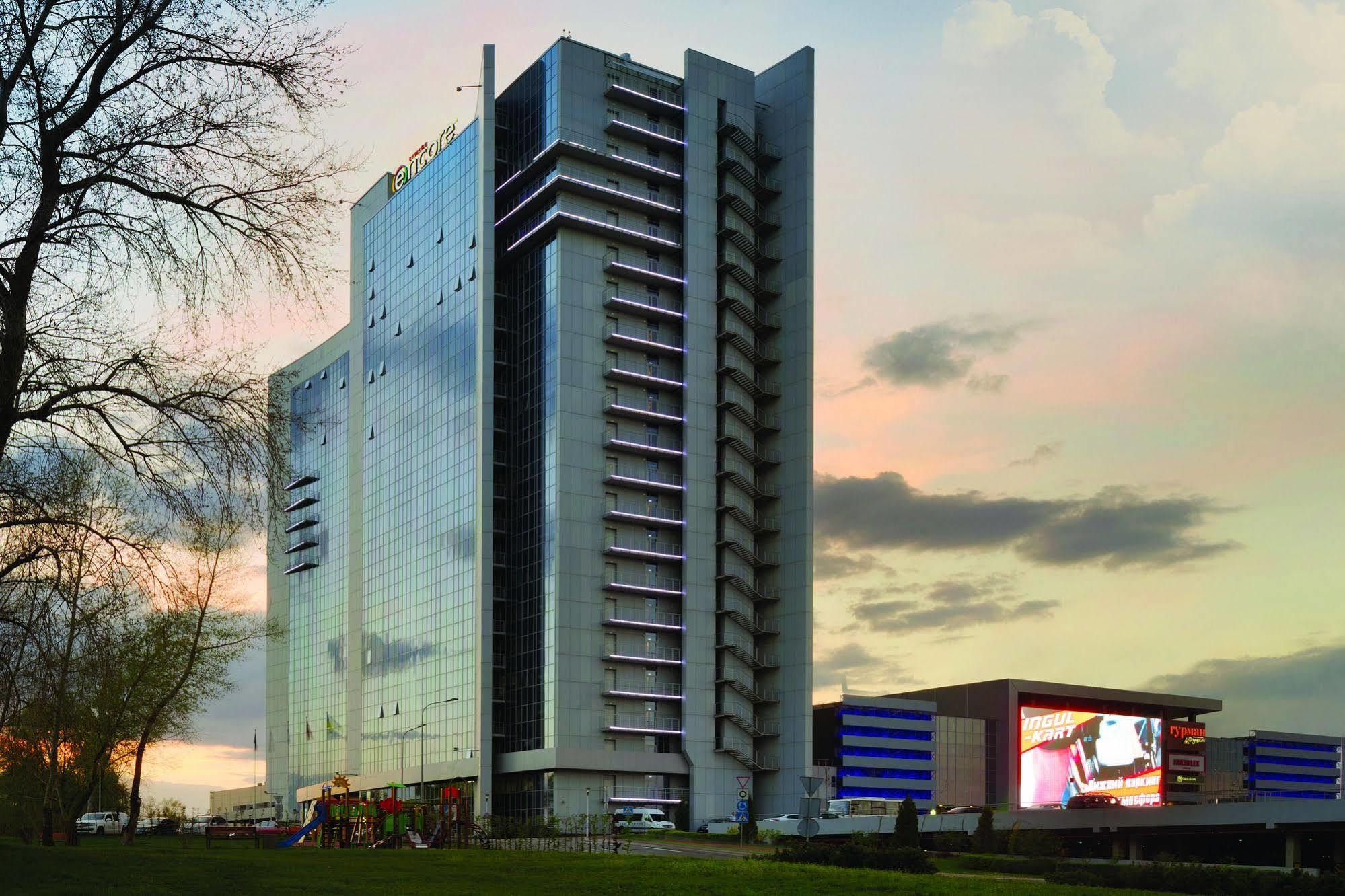 รามาดา อองคอร์ บาย วินด์แฮม คียิฟ Hotel เคียฟ ภายนอก รูปภาพ